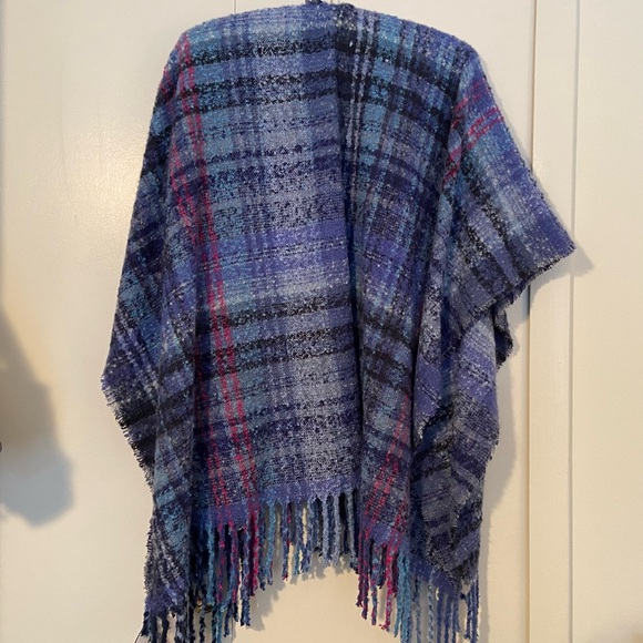 Gorgeous Colors! NWT Wrap!!! - Picture 2 of 6